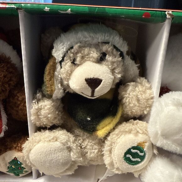 NIB 12 Piece Hugfun Plush Christmas Ornament Collection Snowmen Reindeer Moose - Picture 4 of 15